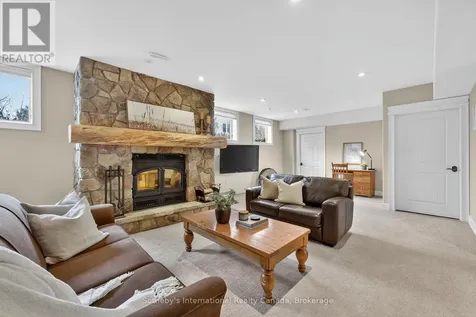160 Sunset Boulevard Blue Mountains ON N0H 2P0
