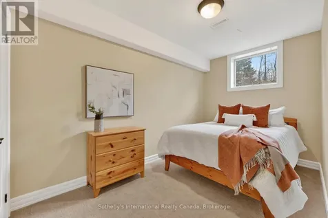 160 Sunset Boulevard Blue Mountains ON N0H 2P0