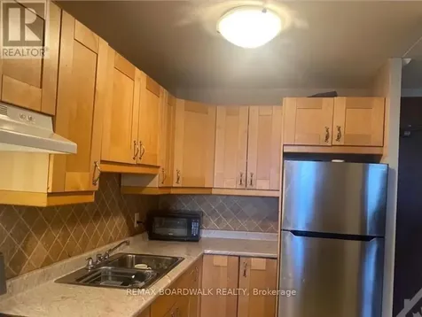 2000 Jasmine Crescent Ottawa ON K1J 8K4