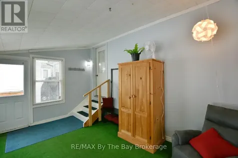 15 Carruthers Street South Wasaga Beach ON L9Z 1K2