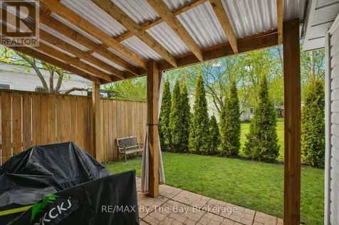 15 Carruthers Street South Wasaga Beach ON L9Z 1K2