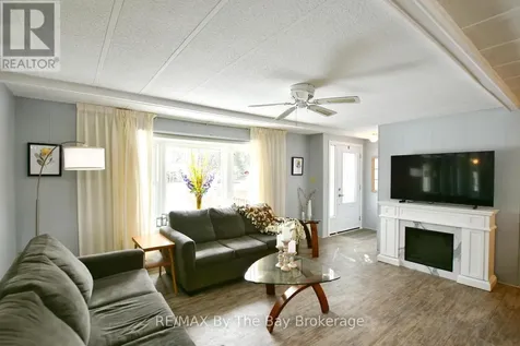 15 Carruthers Street South Wasaga Beach ON L9Z 1K2
