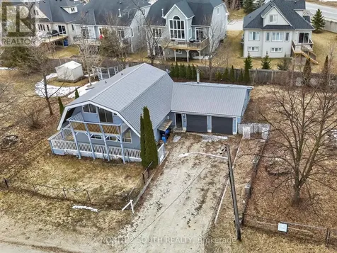 13 Bayview Avenue Wasaga Beach ON L9Z 2Y6