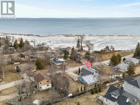 13 Bayview Avenue Wasaga Beach ON L9Z 2Y6
