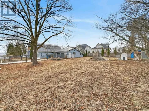 13 Bayview Avenue Wasaga Beach ON L9Z 2Y6