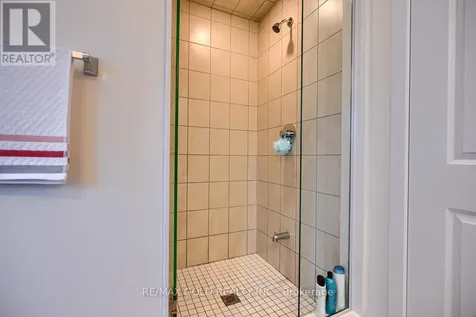27 Garland Avenue Cambridge ON N1T 0E7