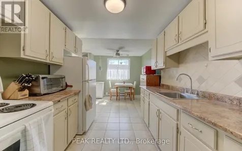 4 Avalon Place Kitchener ON N2M 4N6
