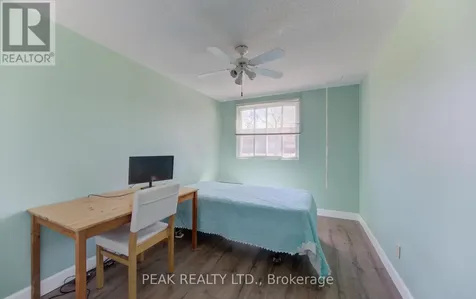 4 Avalon Place Kitchener ON N2M 4N6