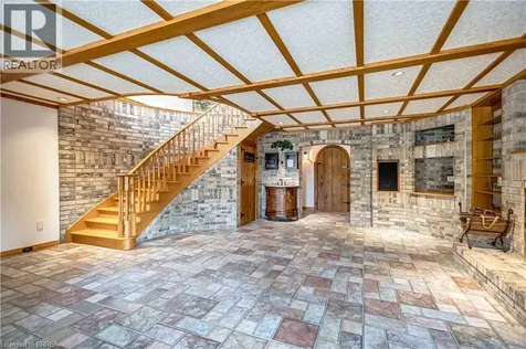 103 Tutela Heights Road Brantford ON N3T 1A4