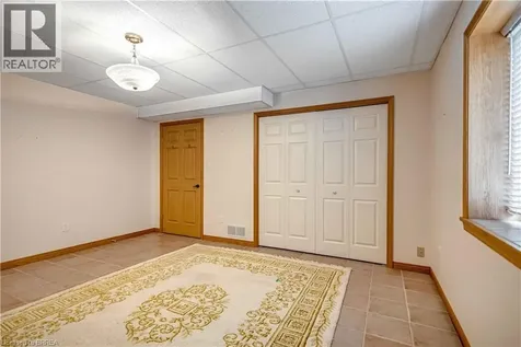 103 Tutela Heights Road Brantford ON N3T 1A4