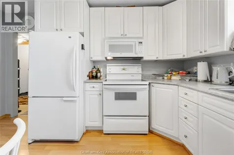410 Mcnaughton Avenue East Chatham ON N7L 2G9