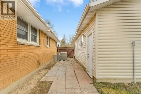 410 Mcnaughton Avenue East Chatham ON N7L 2G9