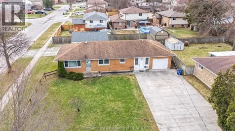 410 Mcnaughton Avenue East Chatham ON N7L 2G9