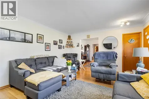 410 Mcnaughton Avenue East Chatham ON N7L 2G9