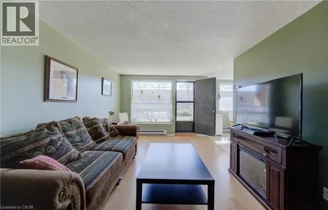 4 Avalon Place Kitchener ON N2M 4N6