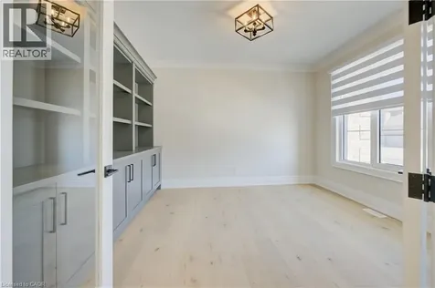47 Pioneer Ridge Drive Kitchener ON N2P 0G6