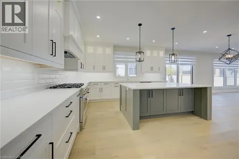 47 Pioneer Ridge Drive Kitchener ON N2P 0G6