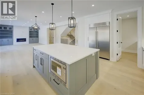 47 Pioneer Ridge Drive Kitchener ON N2P 0G6