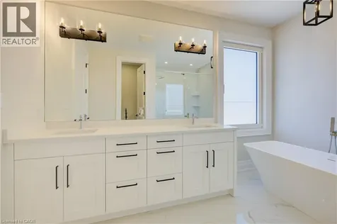 47 Pioneer Ridge Drive Kitchener ON N2P 0G6