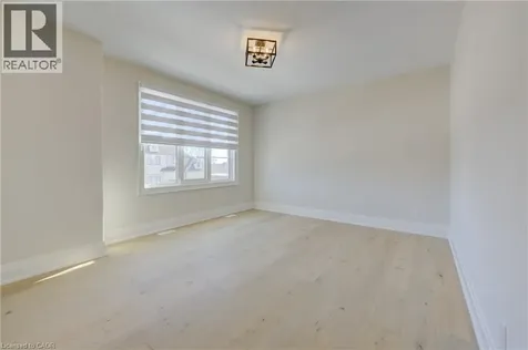47 Pioneer Ridge Drive Kitchener ON N2P 0G6