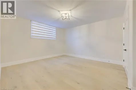 47 Pioneer Ridge Drive Kitchener ON N2P 0G6