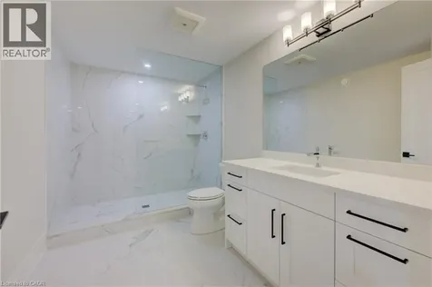 47 Pioneer Ridge Drive Kitchener ON N2P 0G6