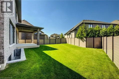 47 Pioneer Ridge Drive Kitchener ON N2P 0G6