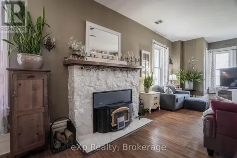 352 Berford Street South Bruce Peninsula ON N0H 2T0