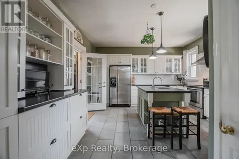 352 Berford Street South Bruce Peninsula ON N0H 2T0