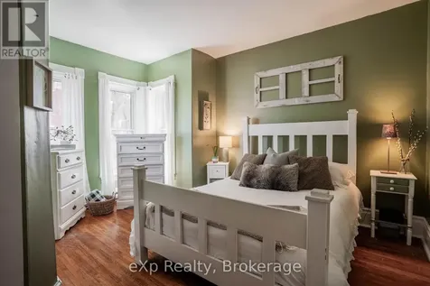 352 Berford Street South Bruce Peninsula ON N0H 2T0