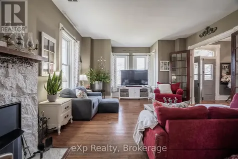 352 Berford Street South Bruce Peninsula ON N0H 2T0