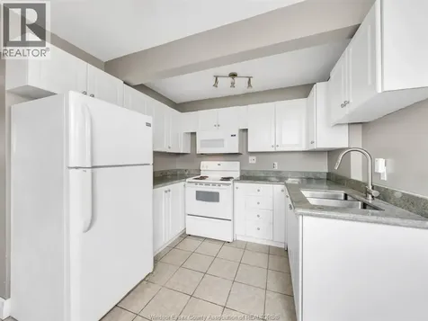 581 Broadway Belle River ON N0R 1A0