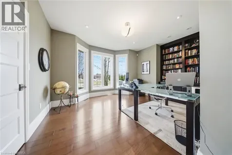 29 Wallace Court Brantford ON N3T 5L7