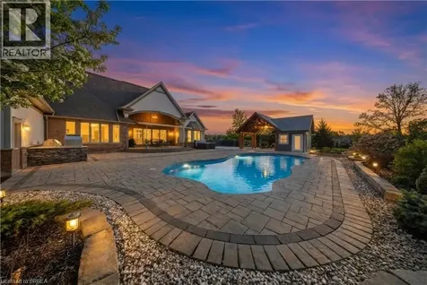 29 Wallace Court Brantford ON N3T 5L7