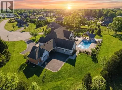 29 Wallace Court Brantford ON N3T 5L7