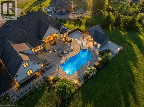 29 Wallace Court Brantford ON N3T 5L7