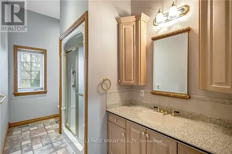 103 Tutela Heights Road Brantford ON N3T 1A4