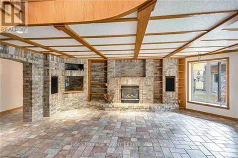 103 Tutela Heights Road Brantford ON N3T 1A4