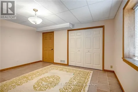 103 Tutela Heights Road Brantford ON N3T 1A4
