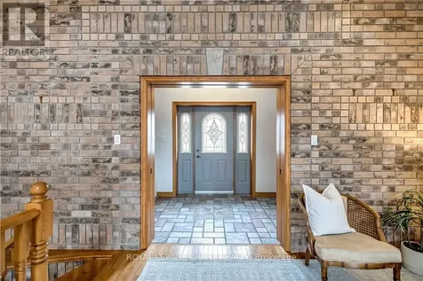 103 Tutela Heights Road Brantford ON N3T 1A4