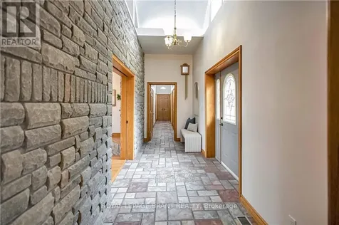 103 Tutela Heights Road Brantford ON N3T 1A4