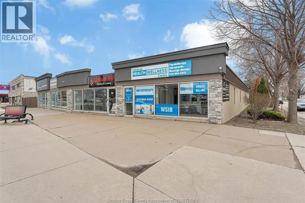 3905-3911 Tecumseh Road East Windsor ON N8W 1J4