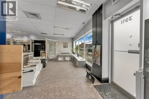 3905-3911 Tecumseh Road East Windsor ON N8W 1J4