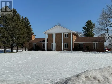 1139 St Joseph Road Russell ON K0A 1W0