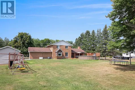 1139 St Joseph Road Russell ON K0A 1W0