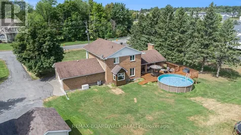 1139 St Joseph Road Russell ON K0A 1W0