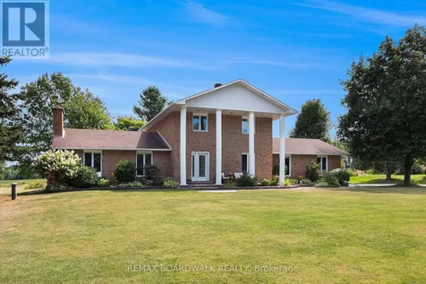 1139 St Joseph Road Russell ON K0A 1W0