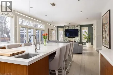 287 Macdonald Road Oakville ON L6J 2A6