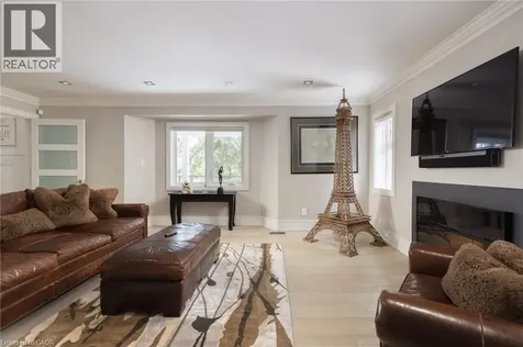 287 Macdonald Road Oakville ON L6J 2A6