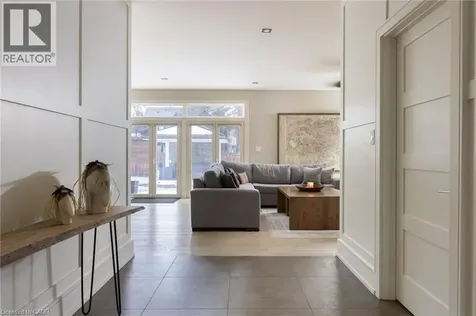 287 Macdonald Road Oakville ON L6J 2A6